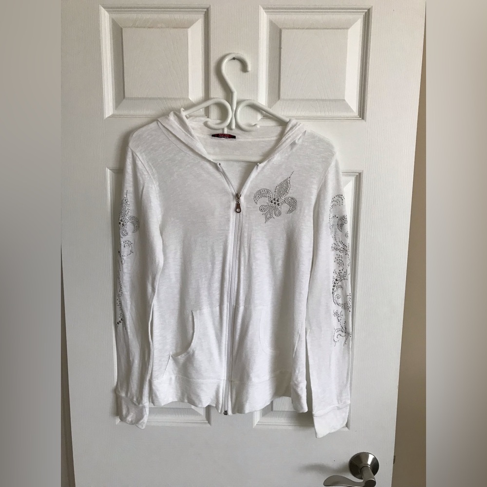 Tea party brand white hoodie with silver fleur-de-lis embellishments